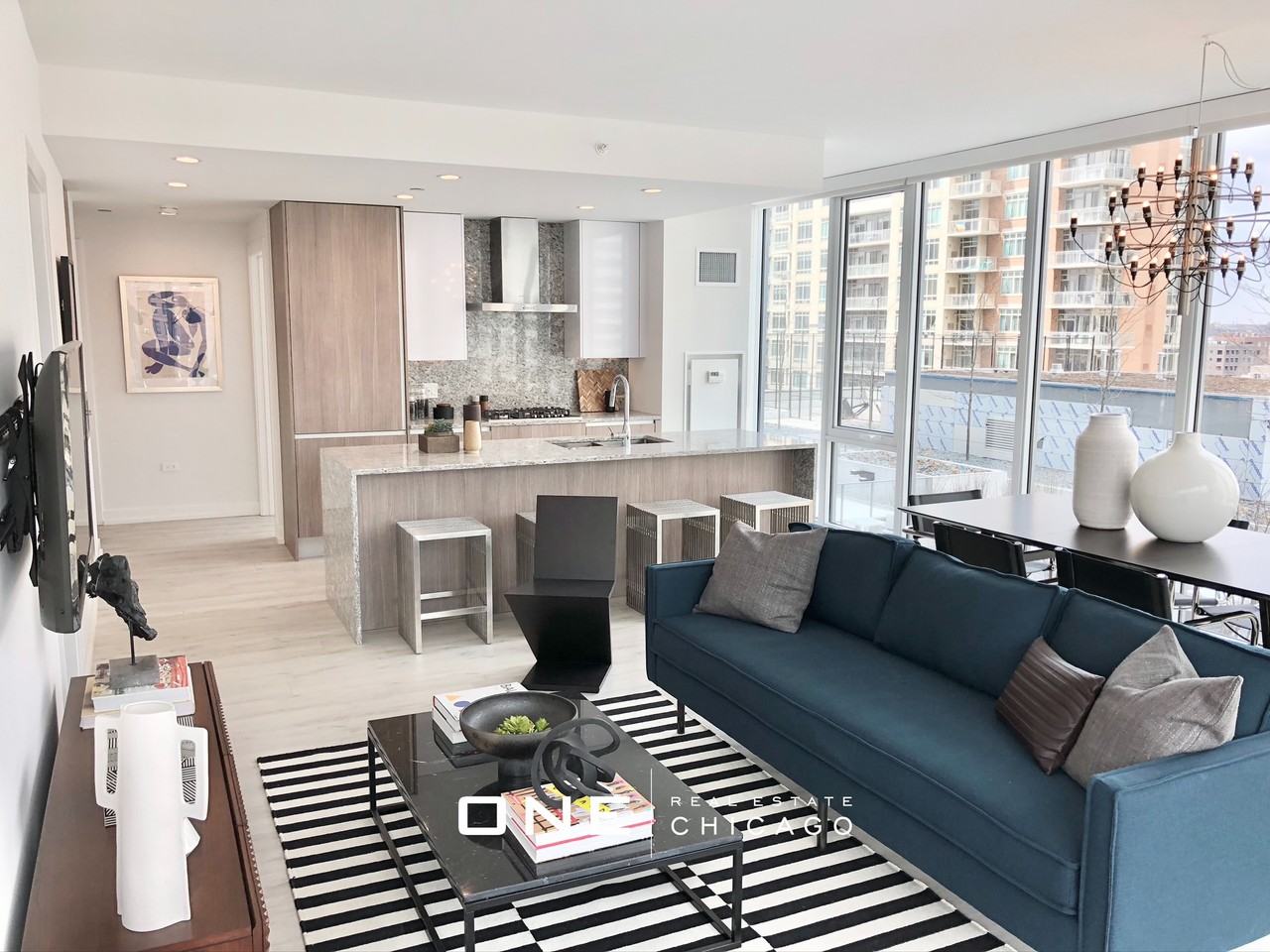 N Wells St #5 - Photo 2 of 16