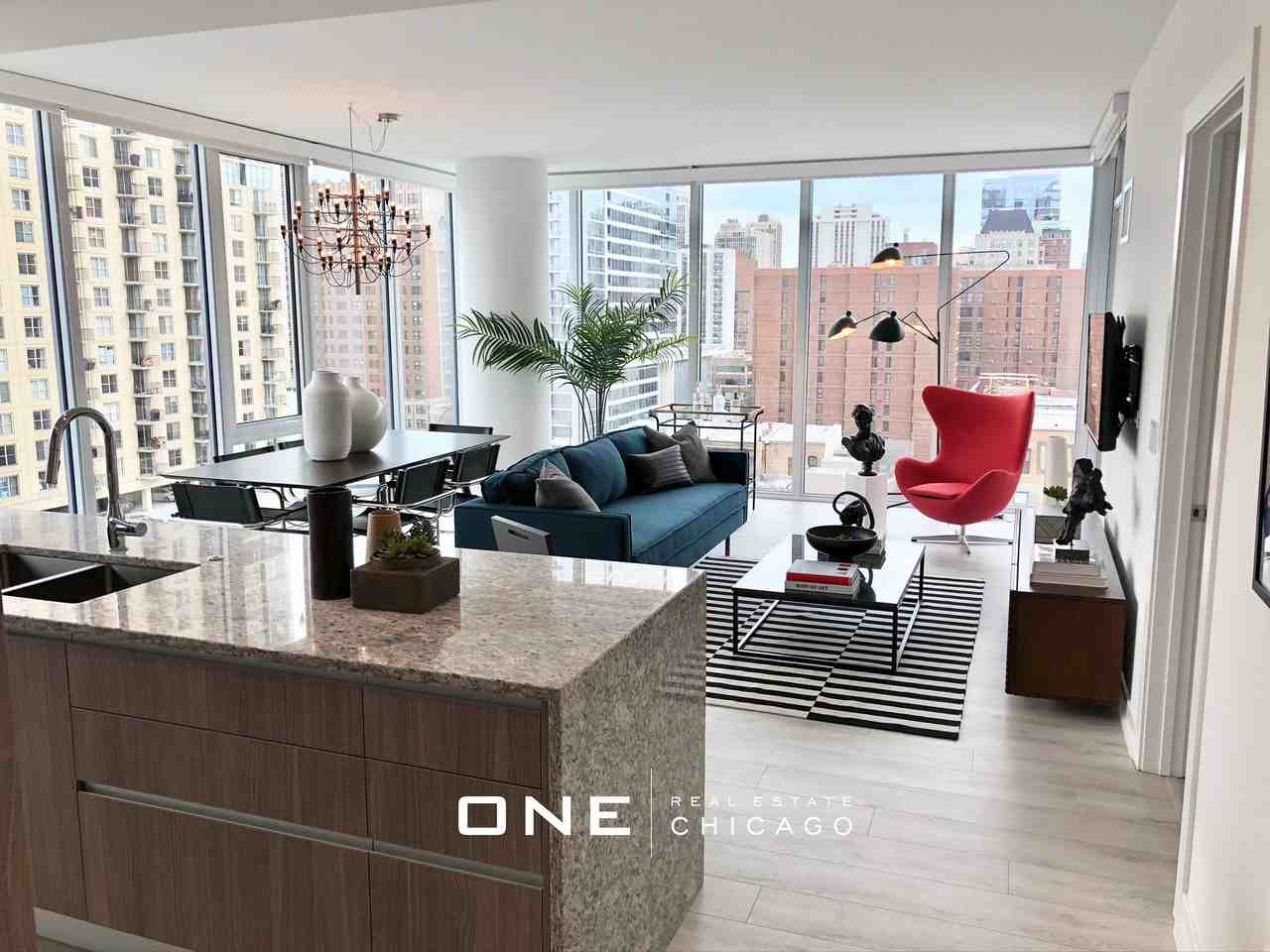 N Wells St #5 - Photo 5 of 16