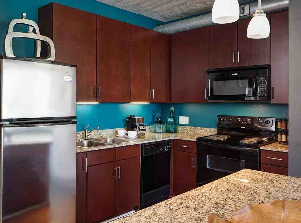 S Clark St #6 - Photo 3 of 8