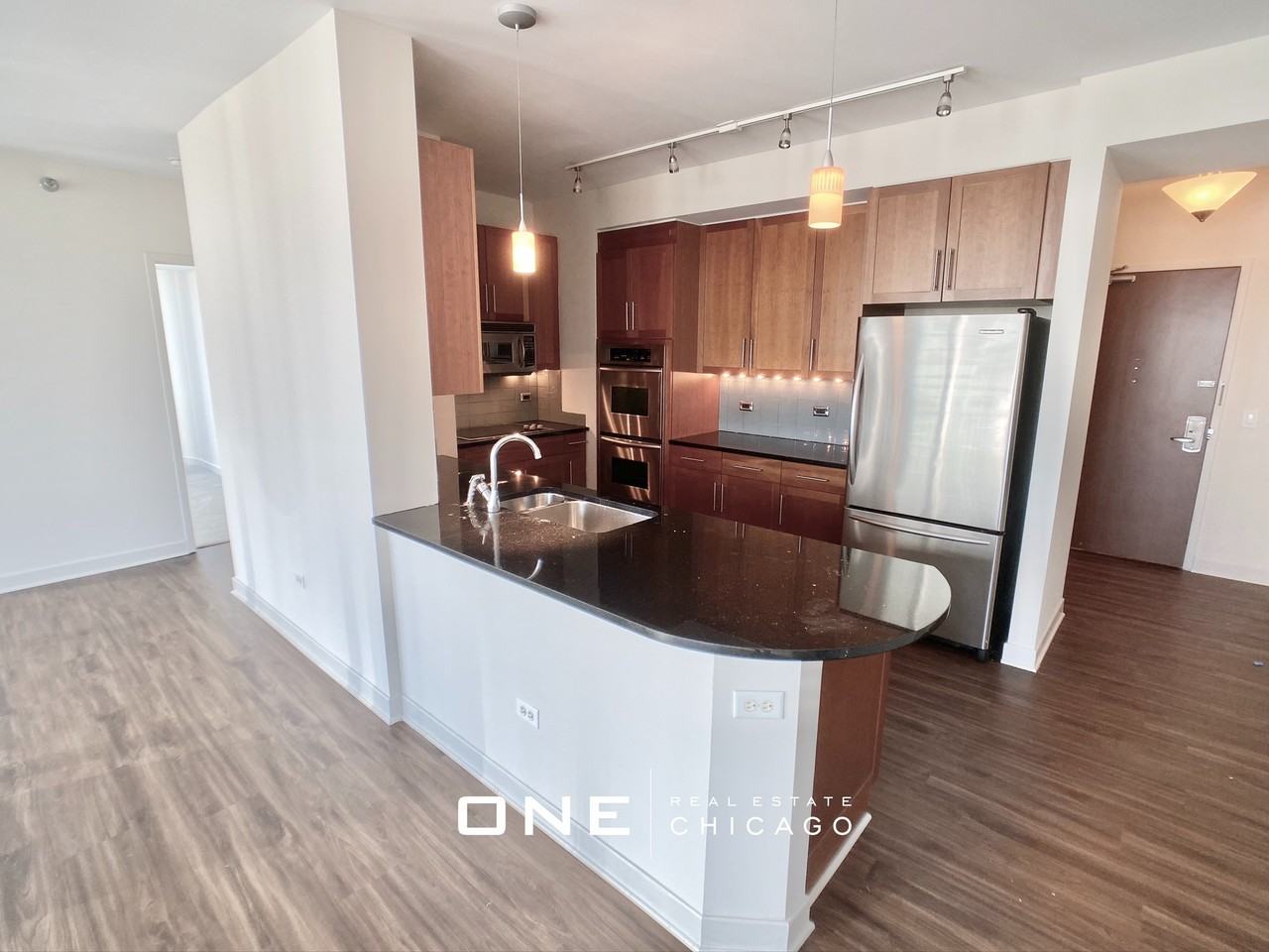 S Michigan Ave #5 - Photo 2 of 23