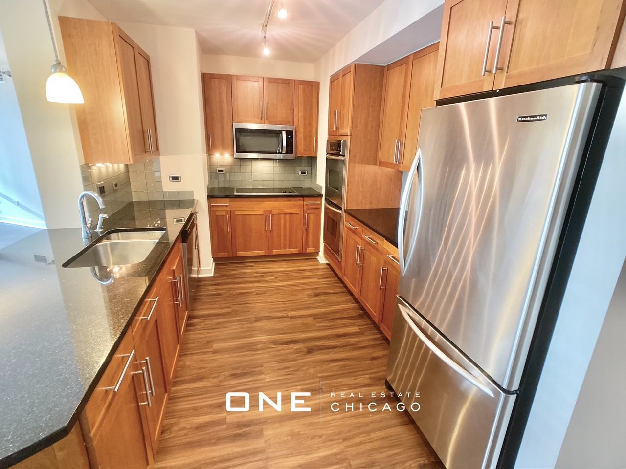 S Michigan Ave #5 - Photo 3 of 23