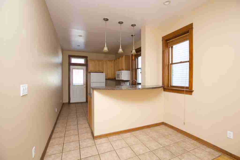 1002 002 Beloit #1 - Photo 3 of 20