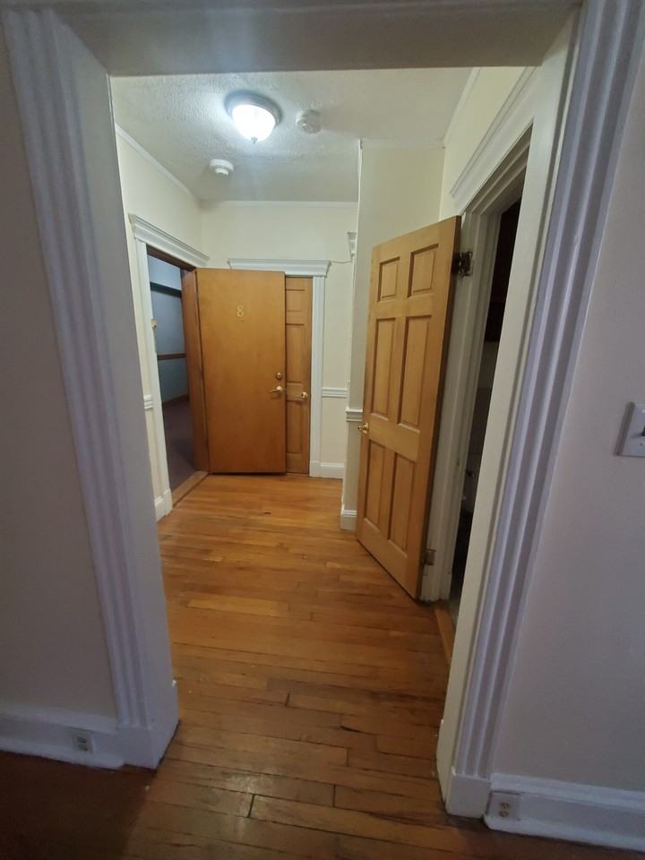 363 Riverway #8 - Photo 5 of 6