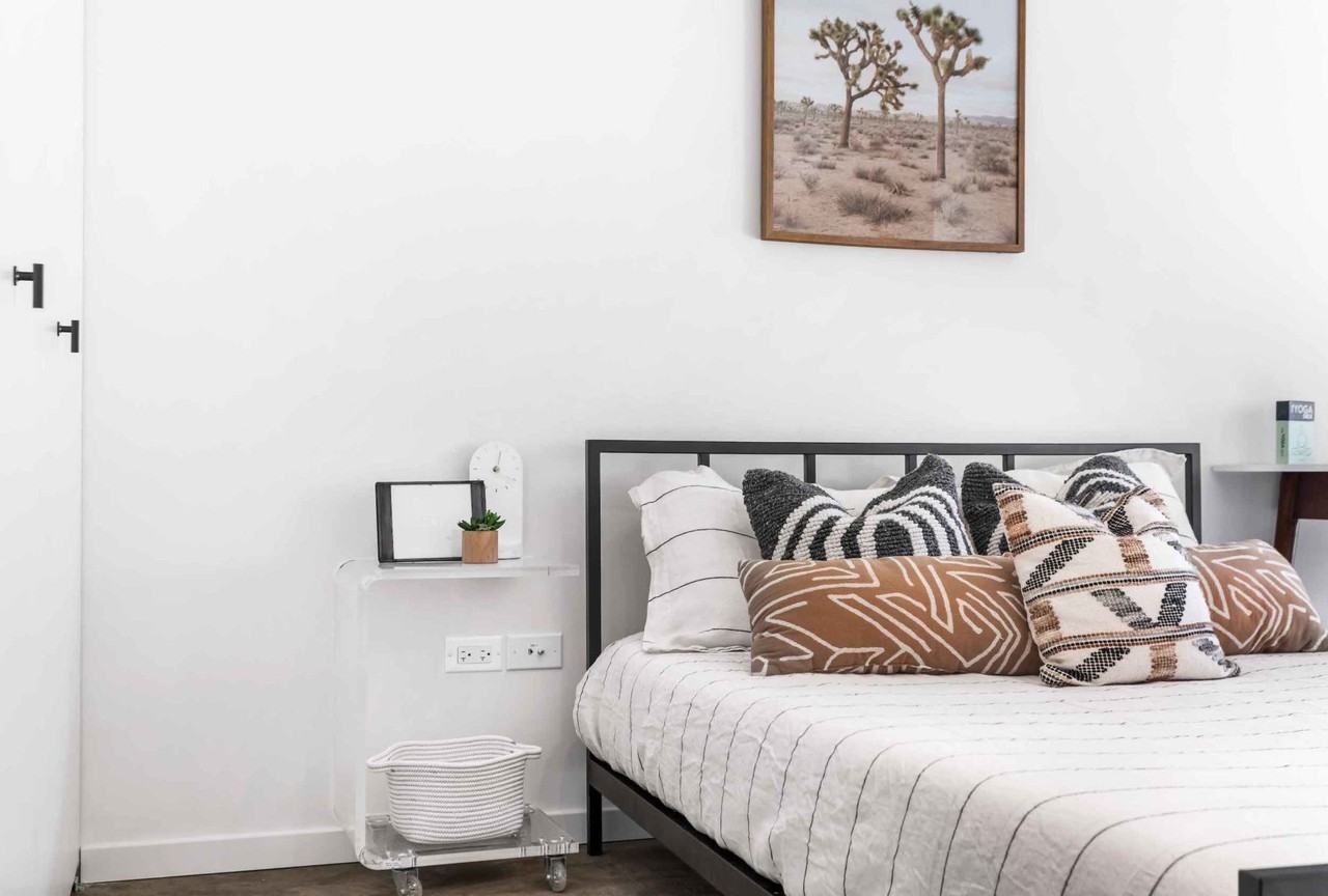 1222 W Jackson Blvd #903 - Photo 3 of 20