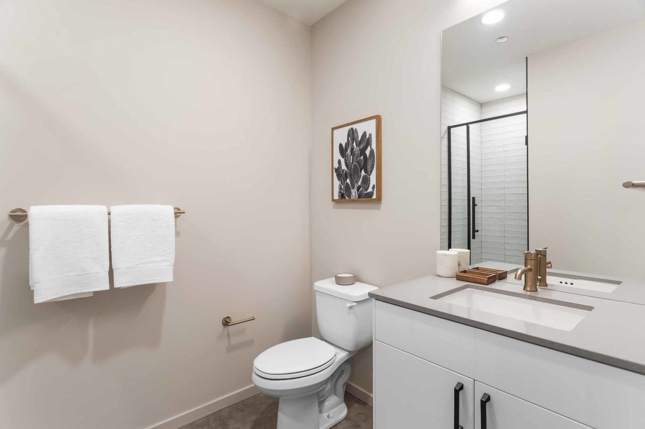 1222 W Jackson Blvd #903 - Photo 6 of 20