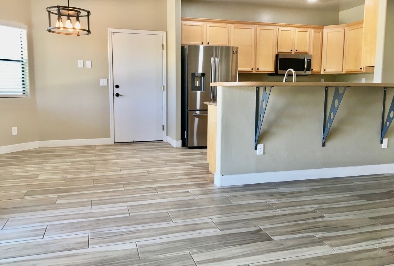 4236 W Crater Creek Pl - Photo 2 of 16