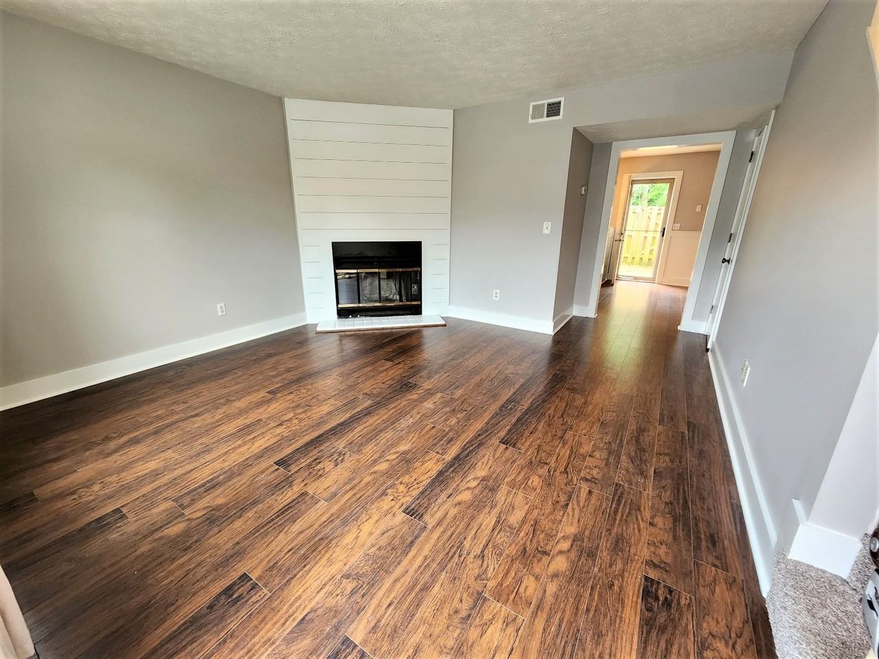 141 Thistle Ln - Photo 2 of 20