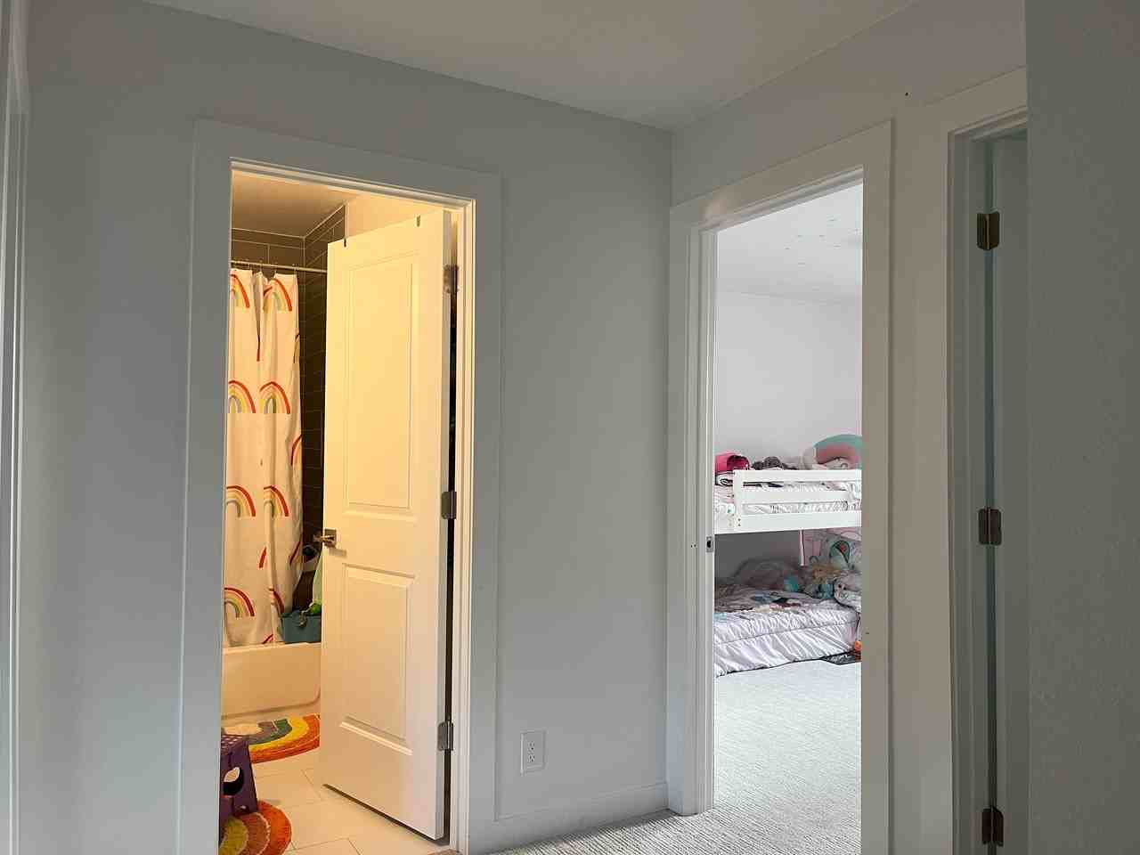 1502 Chambers Dr - Photo 4 of 20