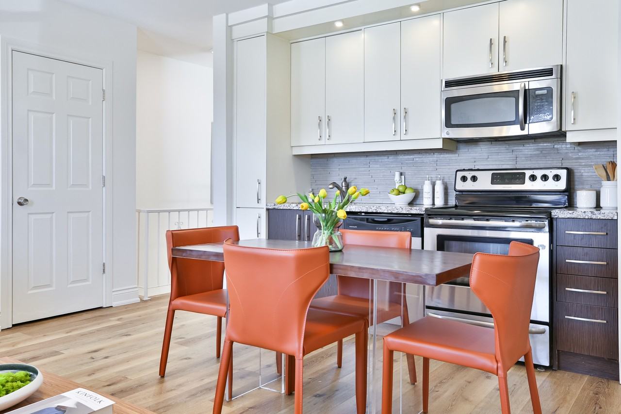 535 Westmount Avenue - Photo 3 of 10