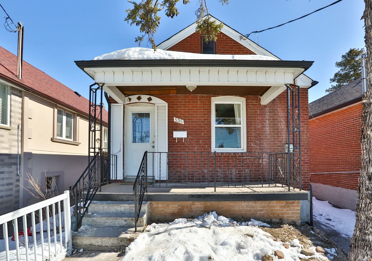 535 Westmount Avenue - Photo 2 of 10