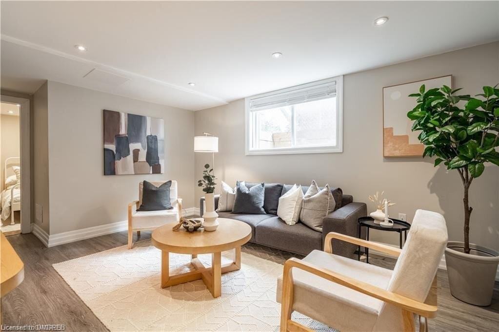 34 Briarwood Crescent - Photo 2 of 17