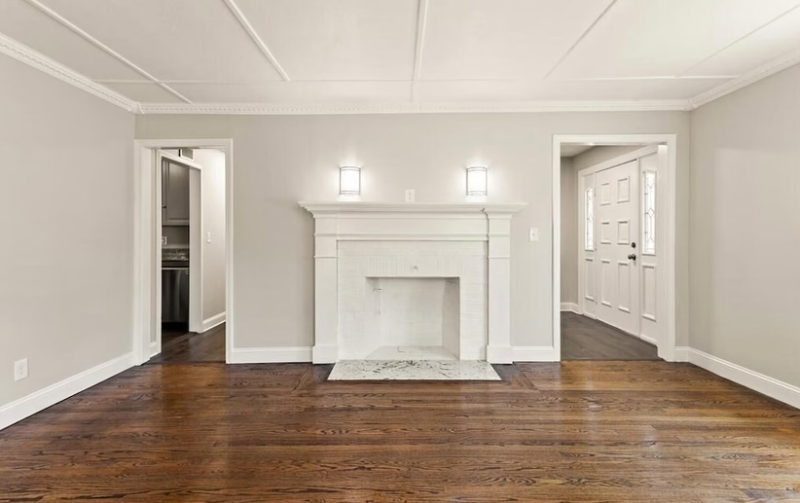 375 Union St - Photo 2 of 10