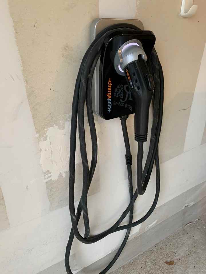 1513 Rainbow Parke Dr #NA - Photo 2 of 30