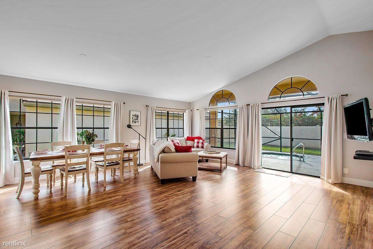 4480 Sherwood Forest Dr - Photo 3 of 21