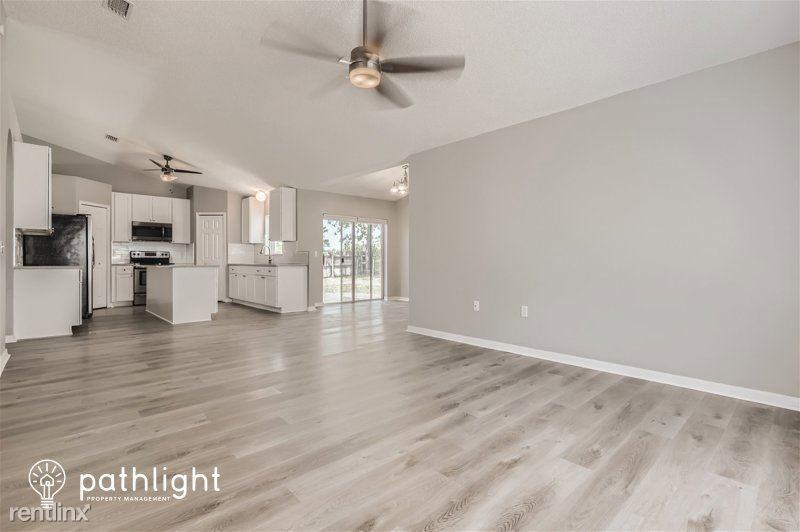 13125 Flotilla Ct - Photo 3 of 19