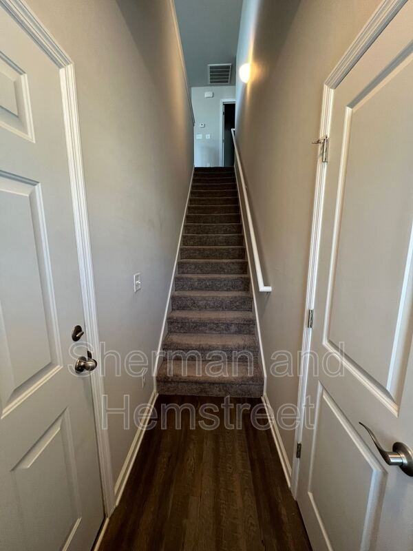 746 Tarvin Cir #746 - Photo 6 of 25