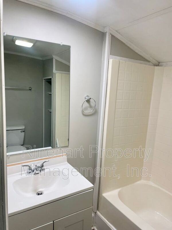 631 Dupree St - Photo 3 of 13