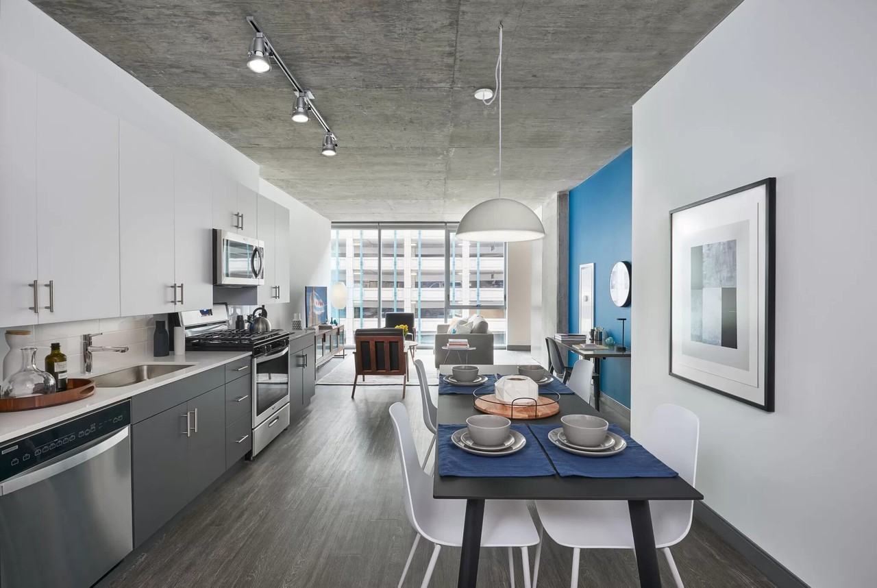 E Randolph St #606 - Photo 3 of 26