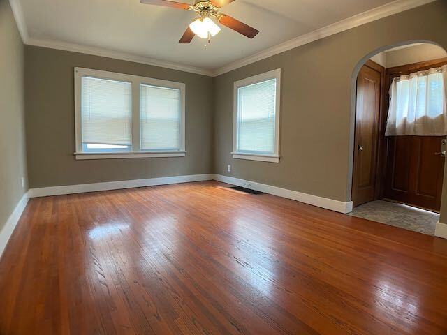 2309 W Kellogg Ave - Photo 2 of 14