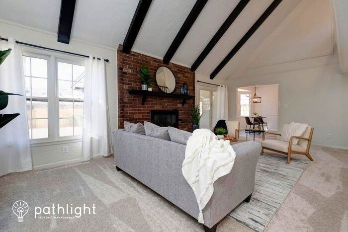 1738 E Camino Alto St - Photo 2 of 8