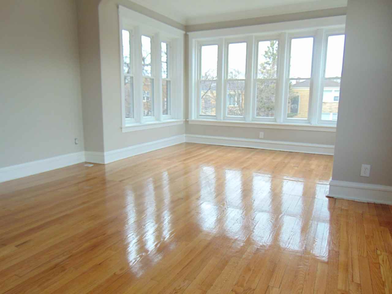 722 North Mayfield Avenue #2 - Photo 3 of 10