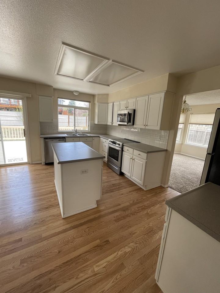 8905 Thorncreek Dr #1 - Photo 7 of 13