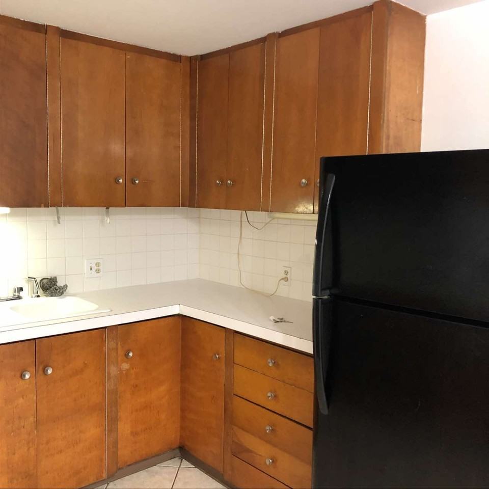 1231 W 8th St #2 - Photo 7 of 15