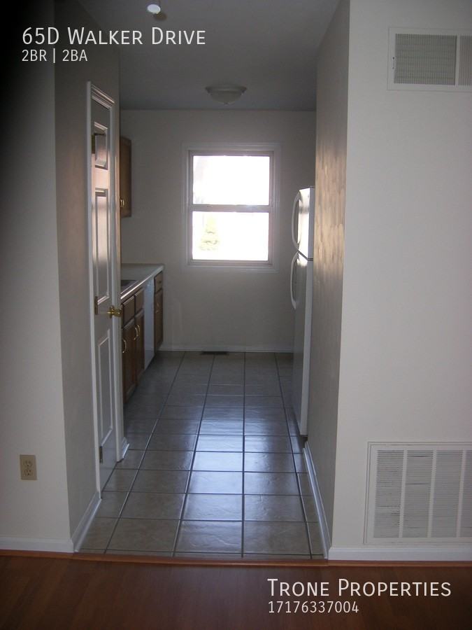 65 Walker Dr Apt D #D - Photo 3 of 9