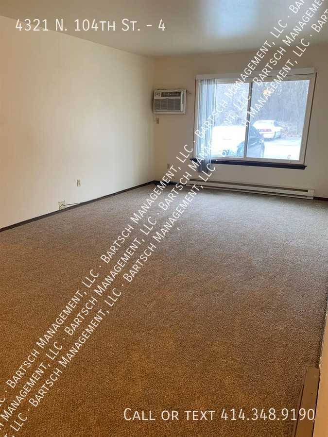 4321 N 104th St #4 - Photo 2 of 8