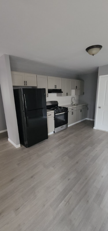 128 Edgewood St - Photo 2 of 18