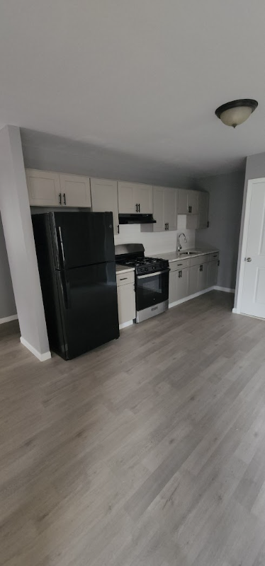 130A Edgewood St #A - Photo 3 of 15