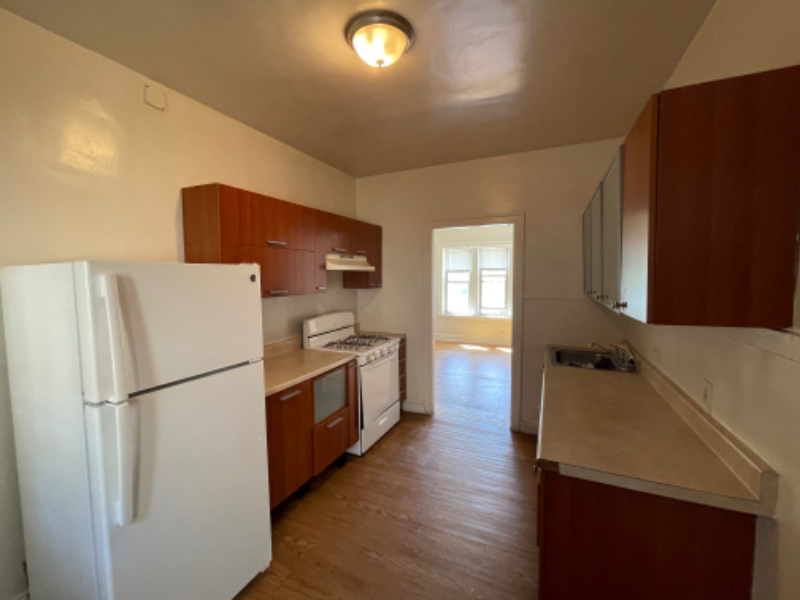 832 S Austin Blvd - Photo 5 of 19