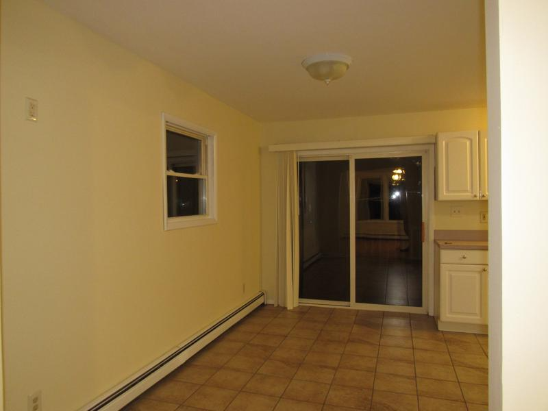 7 Tree Hollow Ln - Photo 2 of 10