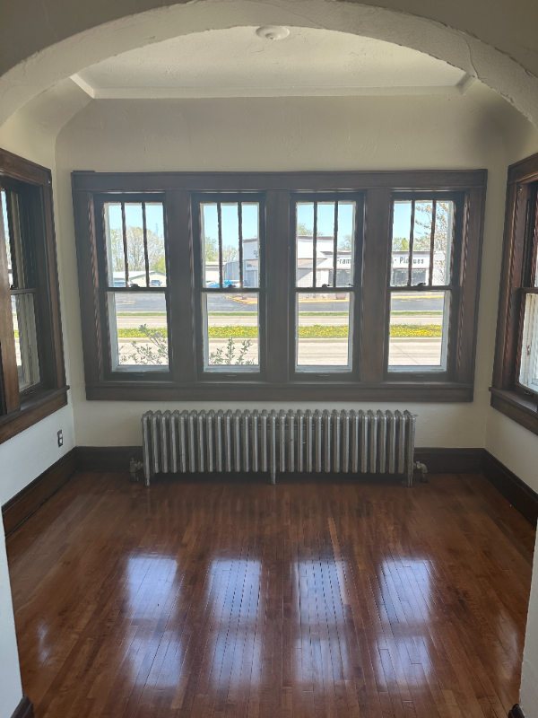 985 Velp Ave - Photo 2 of 16