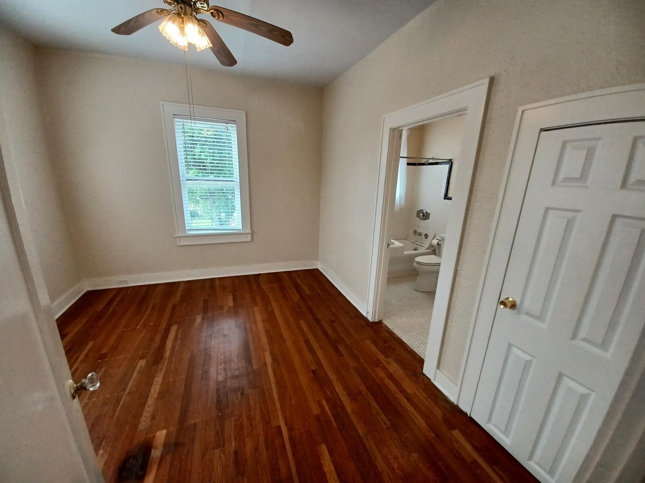 1910 Howard St #12 - Photo 2 of 21