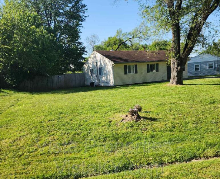 4816 Andalusia Ln #1 - Photo 2 of 35