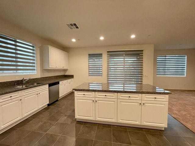 949 E 3rd St - Photo 3 of 31