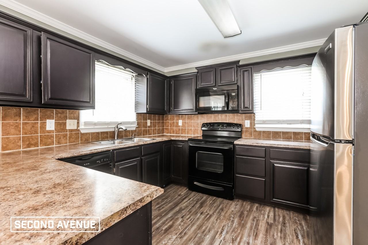 3655 Starboard Ln - Photo 5 of 17