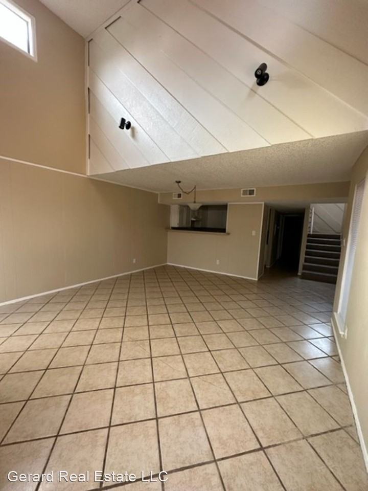 4953 Greenslope Dr - Photo 3 of 18