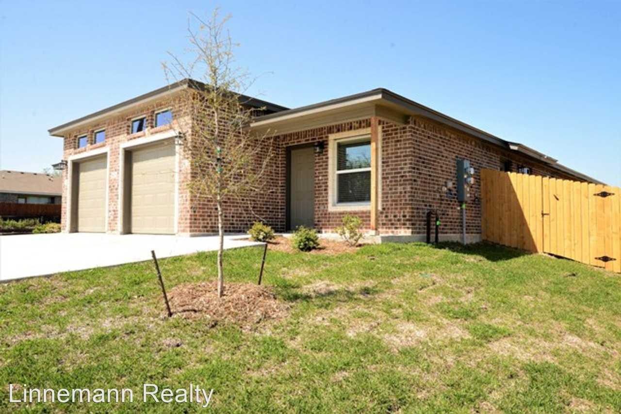 1803 Ute Trl Apt B - Photo 2 of 16