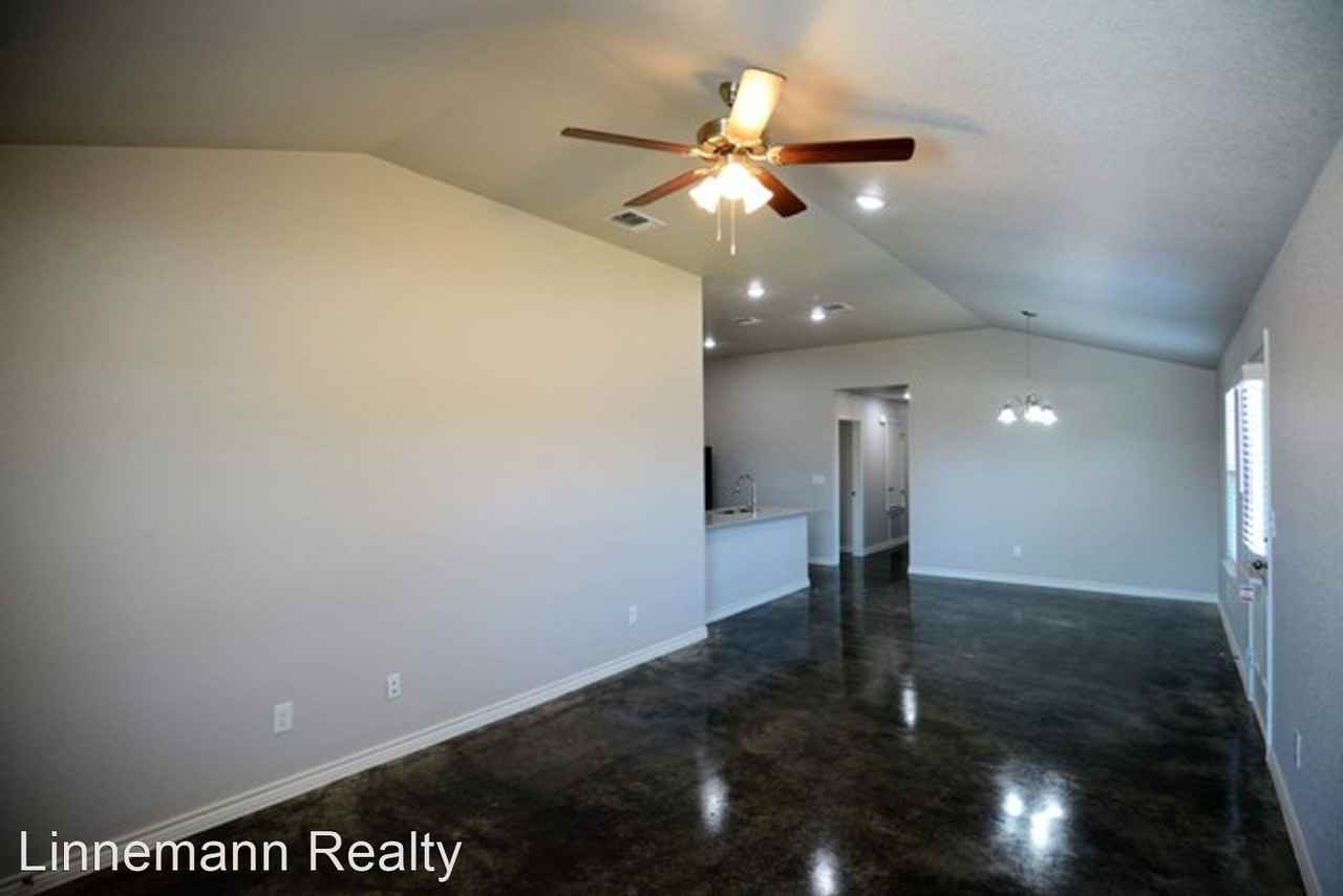 1803 Ute Trl Apt B - Photo 3 of 16