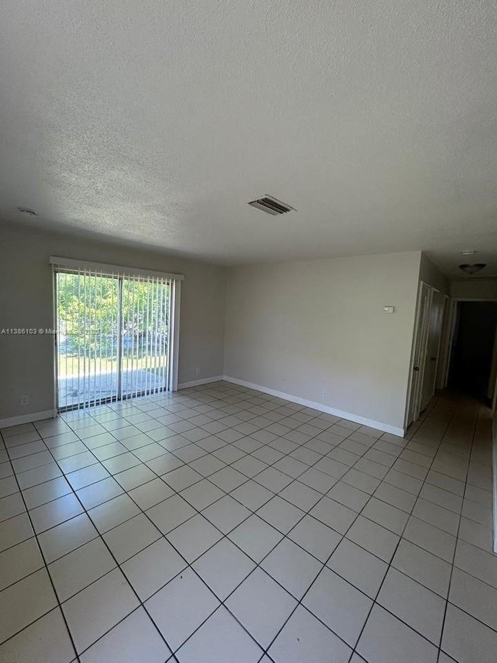 4121 Nw 30th Ter #4 - Photo 2 of 7