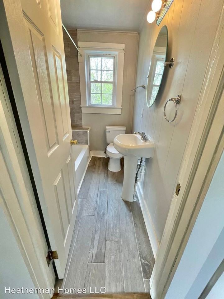 518 Wyne Dr - Photo 3 of 12