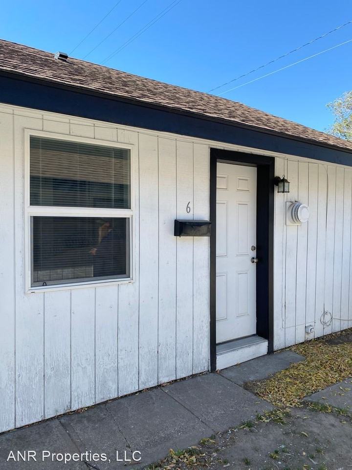 225 W Bridger - Photo 2 of 3