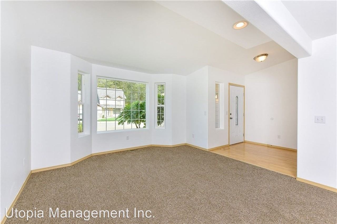 2633 Lochcarron Dr - Photo 3 of 21