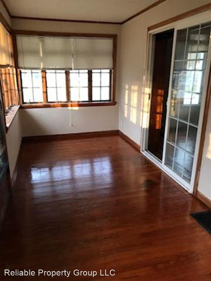 1434 W Euclid Ave - Photo 3 of 16