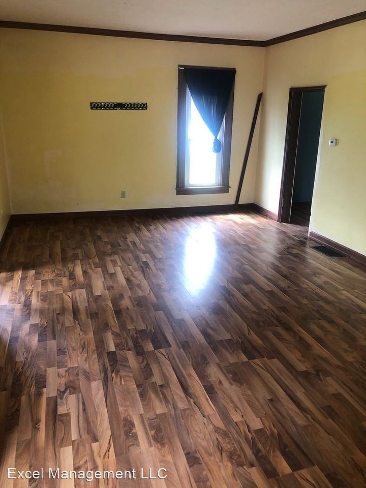 104 River St - Photo 3 of 8