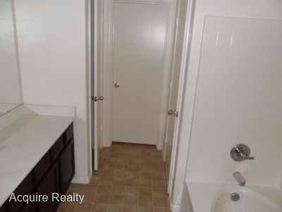 25217 W Fremont Dr - Photo 3 of 5