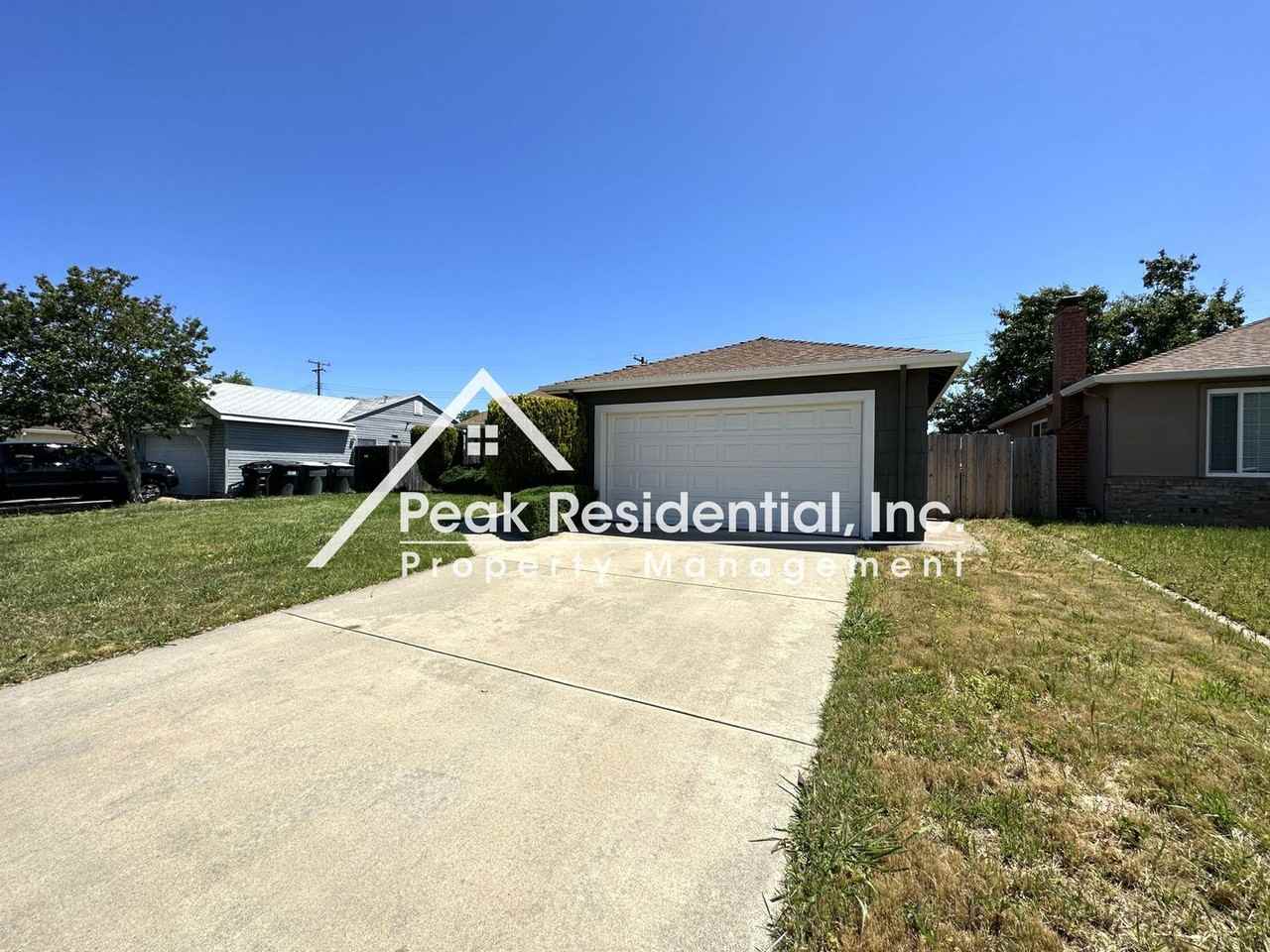 6713 51st St - Photo 3 of 22