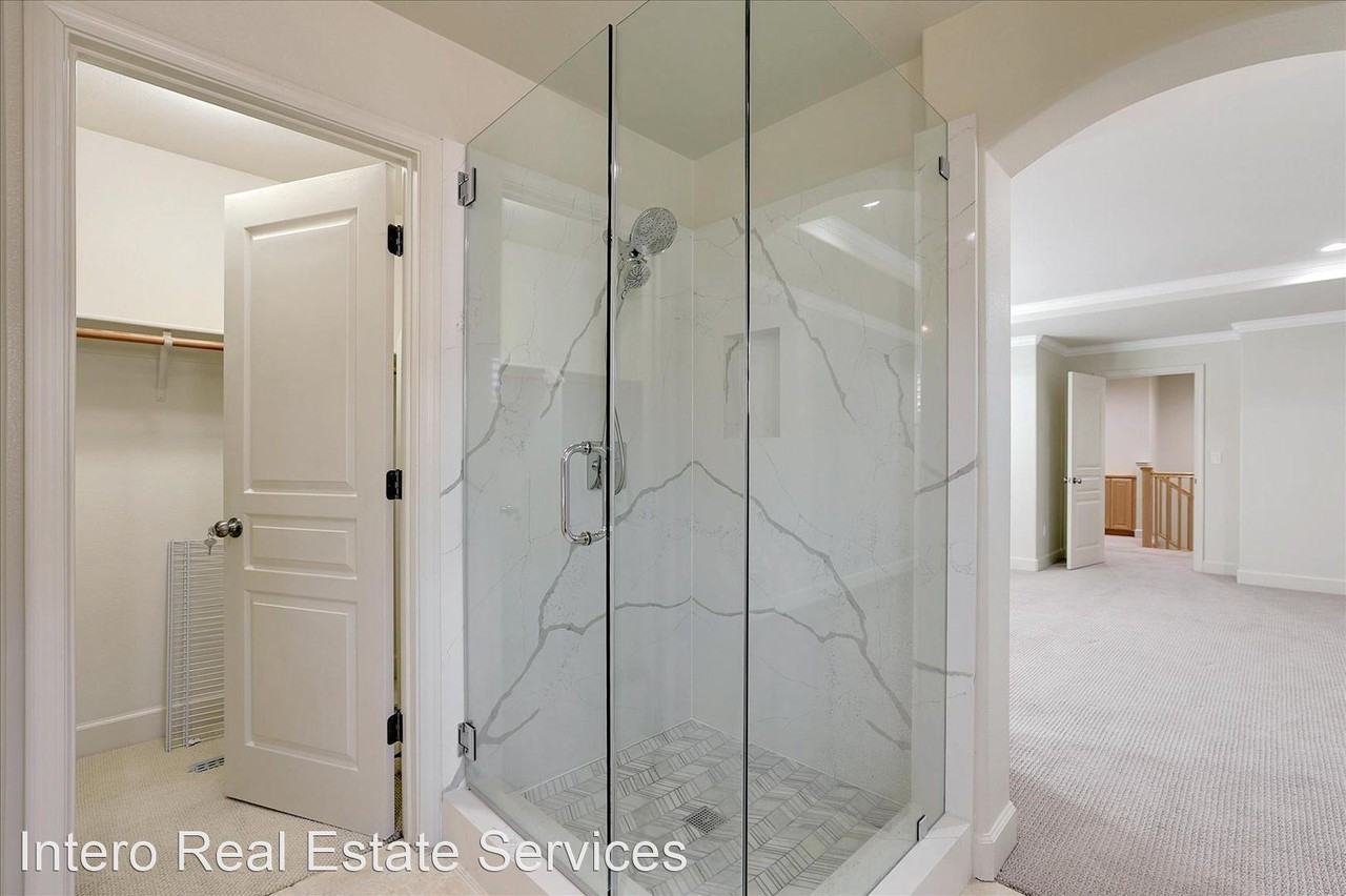 4313 Marston Ln - Photo 3 of 50